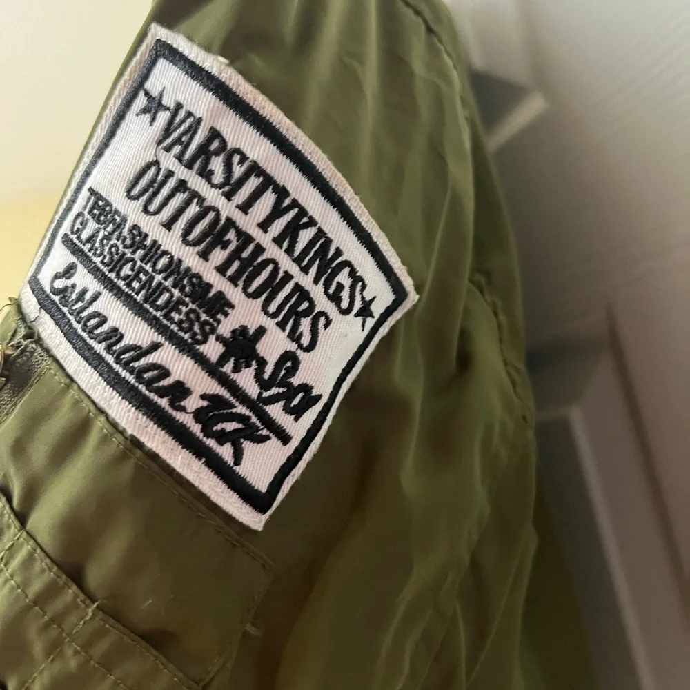 One-Love Bomber Jacket - Picture 4 of 9